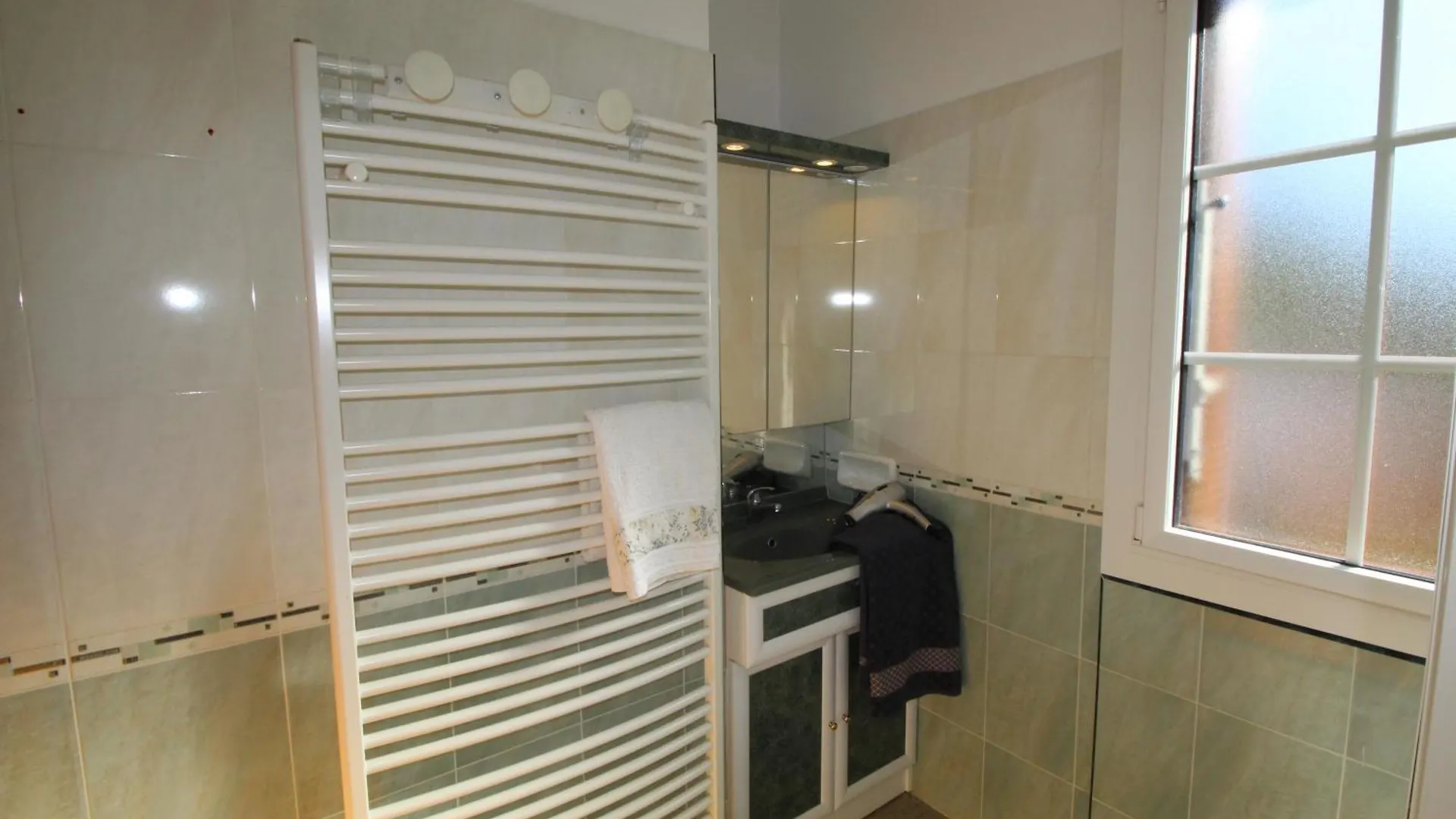 Le Gite 5 Mn De Luchon - Jardin Garage Et Parking Benque-Dessous-et-Dessus 0*,  Francia
